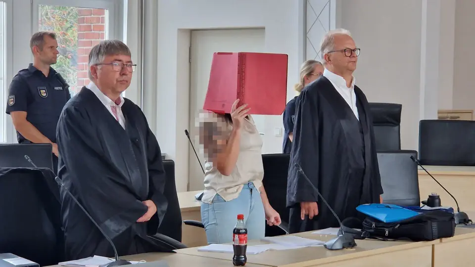 Mordprozess Fabian in Rostock: Angeklagte Gina H. bestreitet Tat und attackiert Zeugen