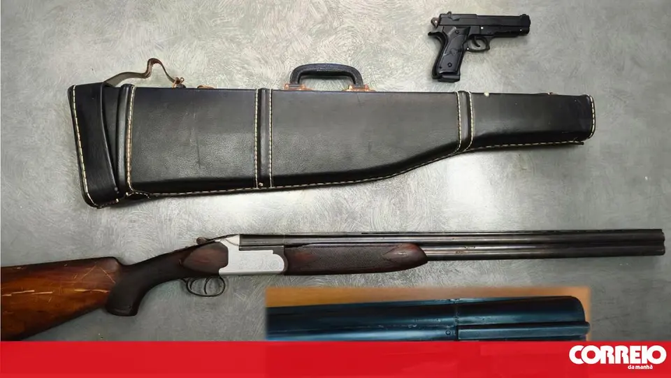 Homem detido em Vila Franca de Xira por violência doméstica e roubo com ferro de engomar