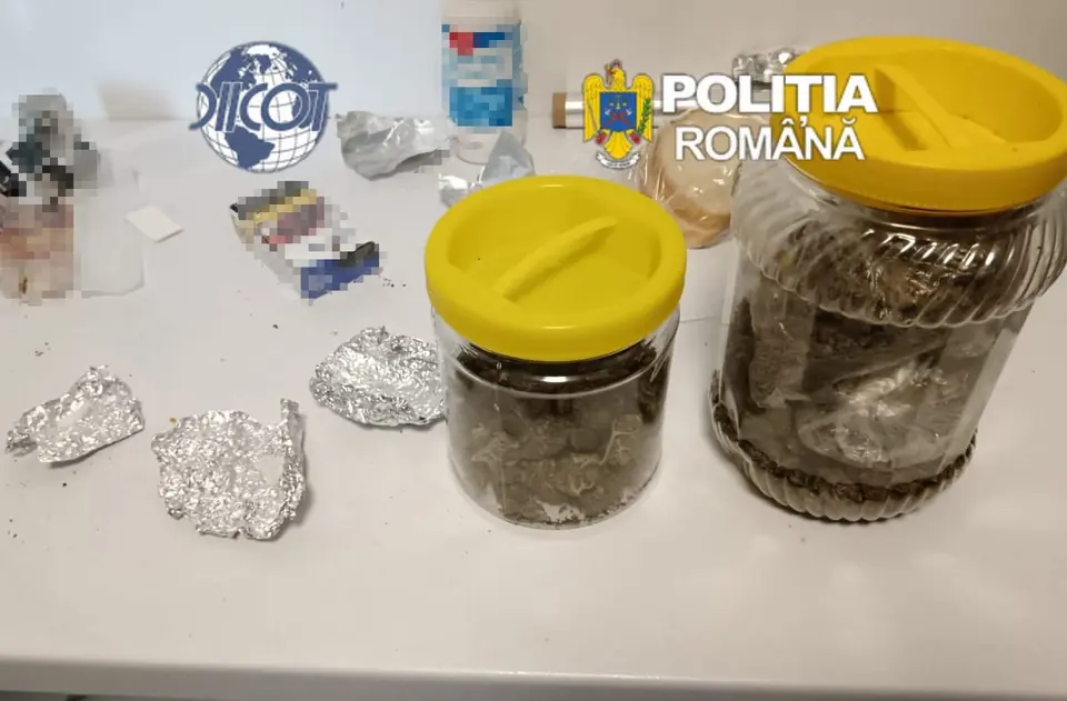 Agent de poliție penitenciară arestat pentru trafic de canabis în Cataloi