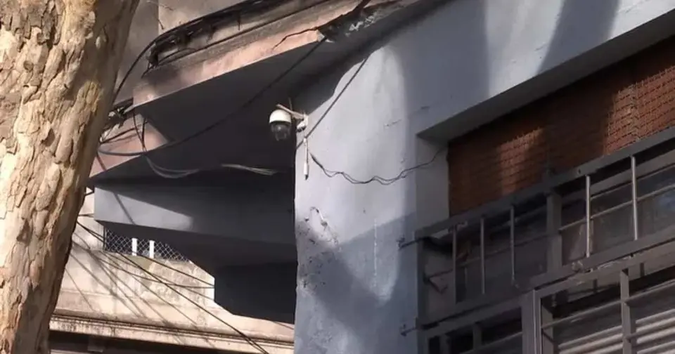 Cubano imputado por apuñalar a otro compatriota en Cordón, Montevideo