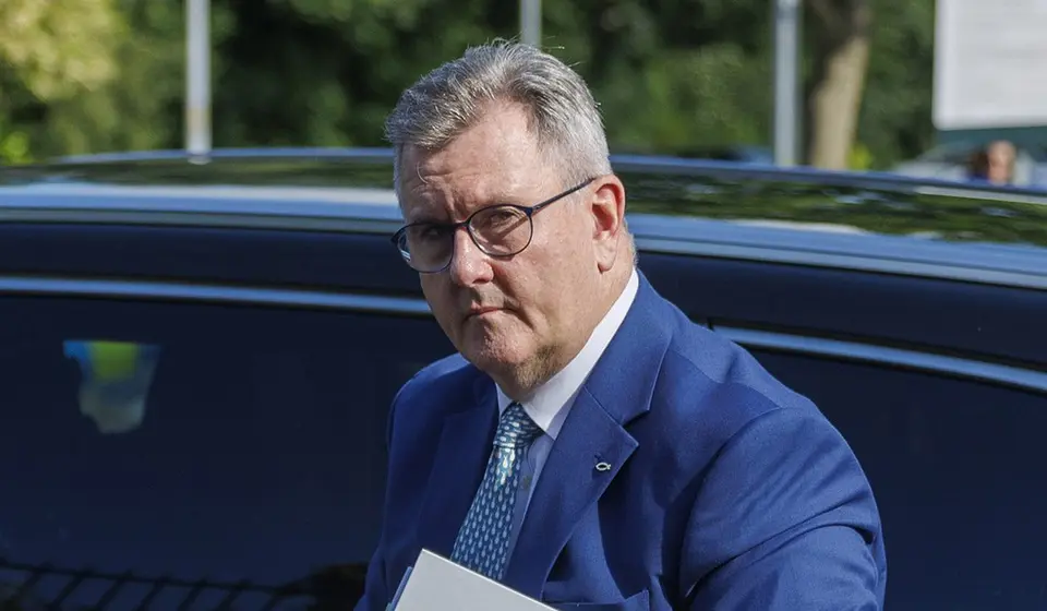 Ex-DUP chief contests historical sex abuse charges at Newry trial