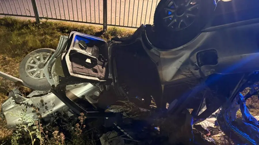 Crashed Audi in Tylmanowa – police found weapons, drugs and explosive devices