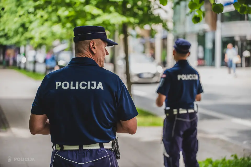 Latvijas karoga zaimošana: pieci aizturētie Daugavpilī un Preiļos