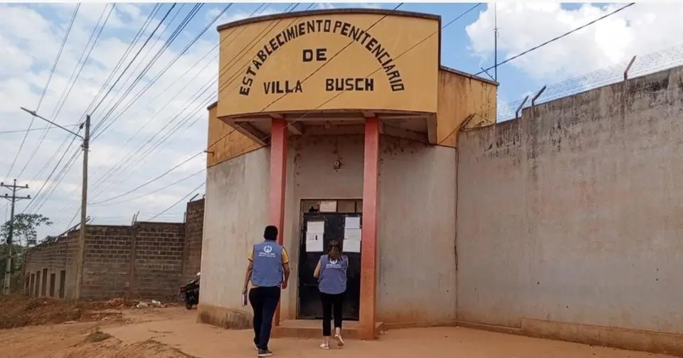 Veinte reclusos atacan a dos presos en el penal de Villa Busch, Pando