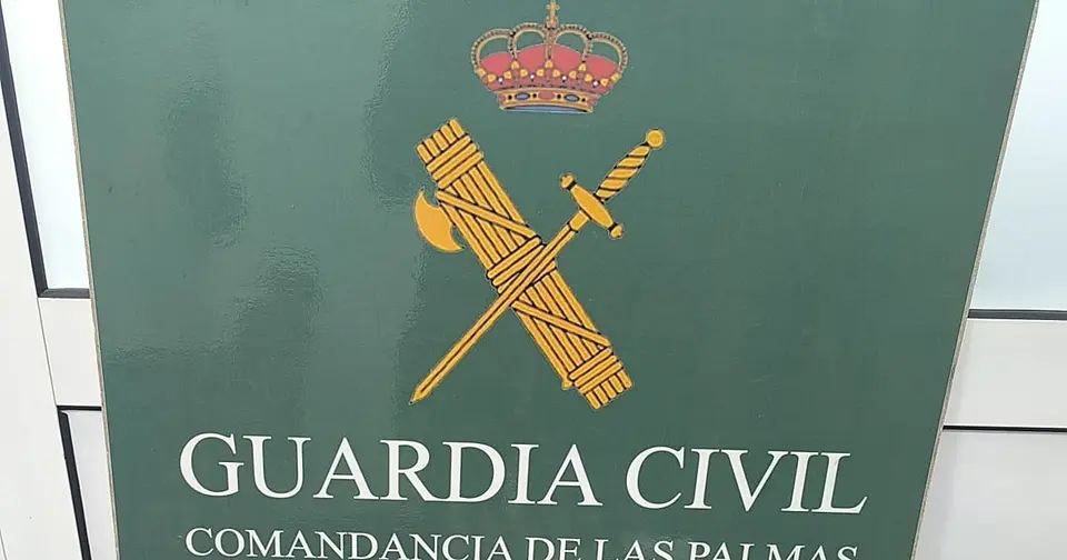 Man arrested in Corralejo dressed as Batman after robbing till