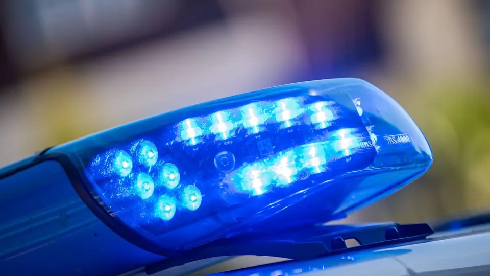Telefonbetrug in Altfraunhofen: Drei Jugendliche verdächtig, Wohnungen durchsucht