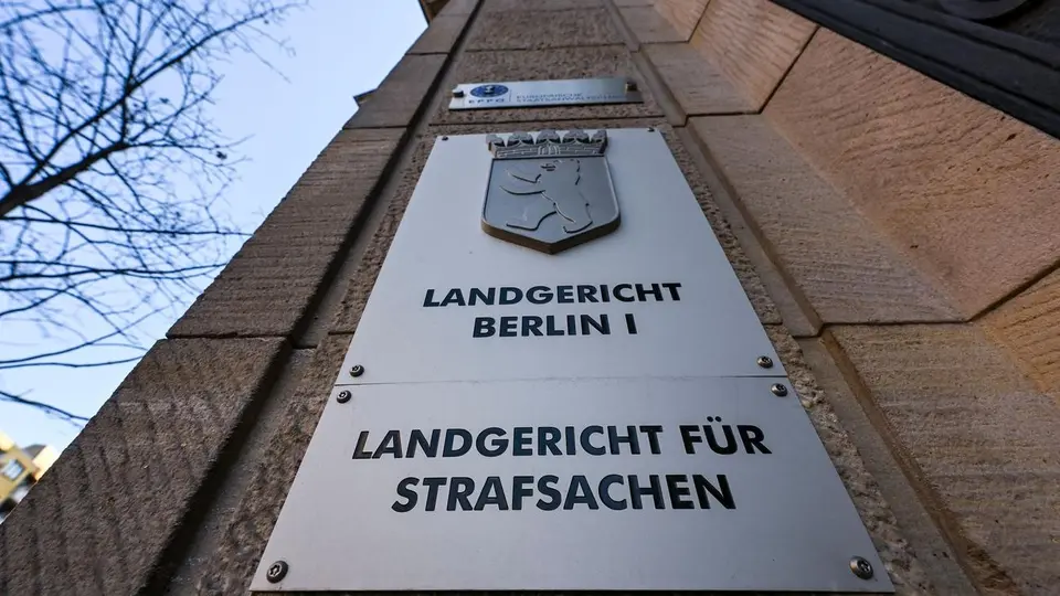 Messerangriff auf Ex-Partnerin in Berlin: 51-Jähriger wegen versuchten Mordes vor Gericht