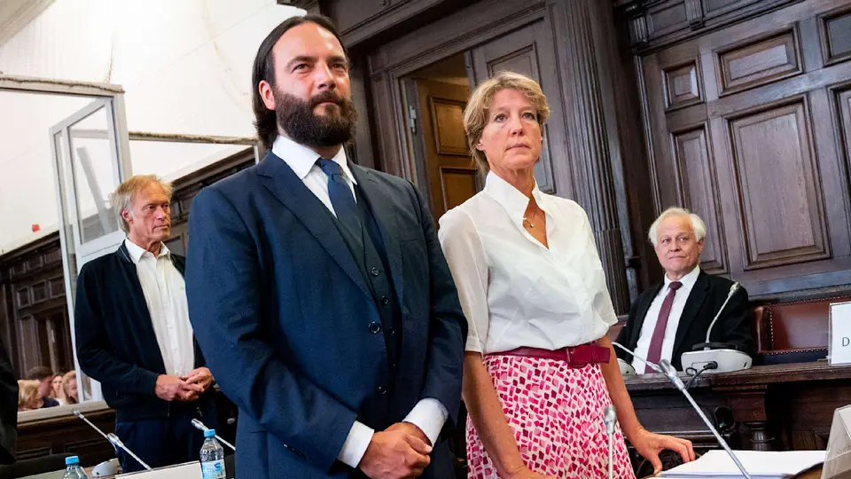 Christina Block denies abduction allegations – tears during diary reading