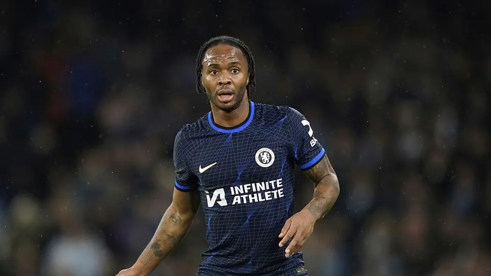 Raheem Sterling tiltalt for uforsvarlig kørsel og lattergas – risikerer fængsel