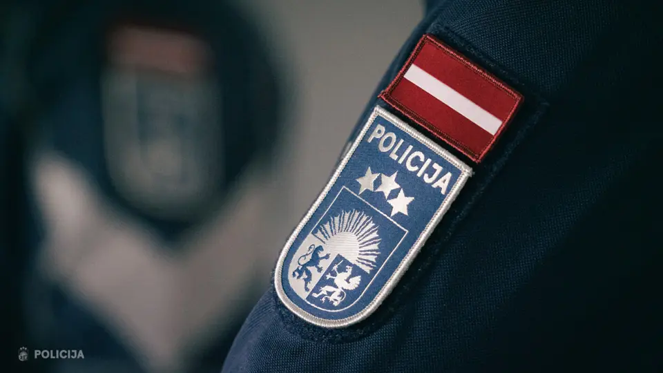 Three men with sacks over their heads rob victim in Daugavpils — case handed to prosecutor