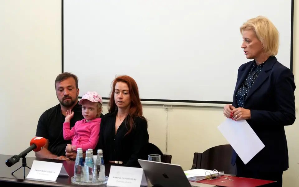 Valsts policija aizstāv Krustkalnu ugunsgrēka izmeklēšanu pēc kritiku vala