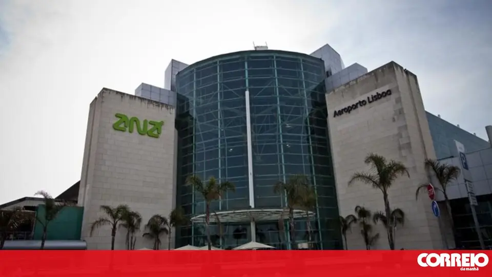 PJ detém homem com 12 kg de cocaína no aeroporto de Lisboa