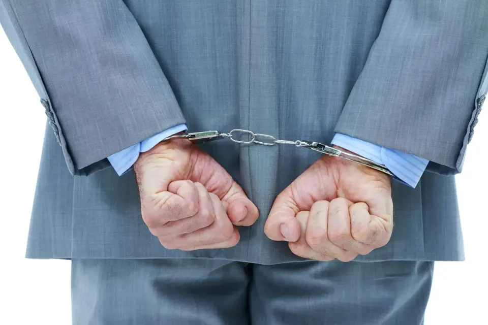 Hreit CEO released from custody after paying 7 million zloty bail; losses reach one billion
