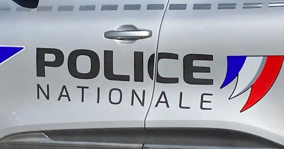 Vols violents de colliers en or en Seine-Maritime : deux interpellés à Rouen