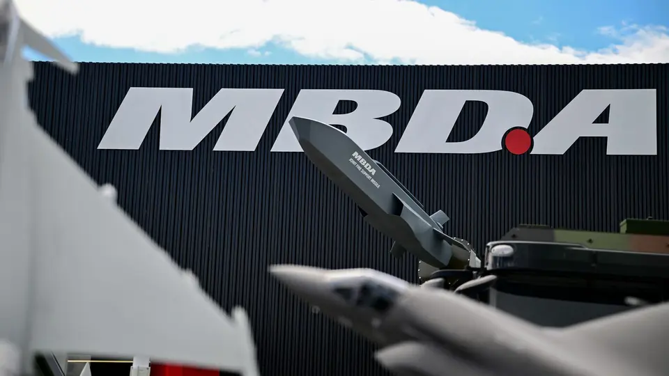 Missiles Akeron découverts à Bari : MBDA confirme l'habilitation du transporteur français