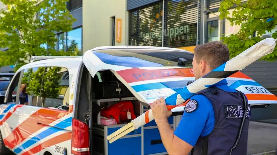 Polizeiaffäre Uster: Stadträtin Caviezel gibt Sicherheitsressort ab, SVP und EDU fordern PUK