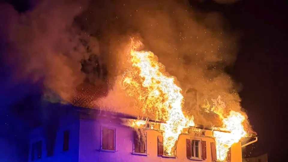 Brandtote in Thusis identifiziert – Festgenommener in U-Haft wegen Totschlags