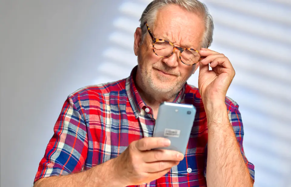 Police warn of telephone scams targeting senior citizens in Slovakia