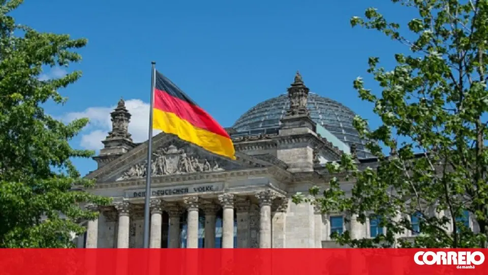 Berlim alvo de extorsão de 2 milhões de euros após ciberataque hacker