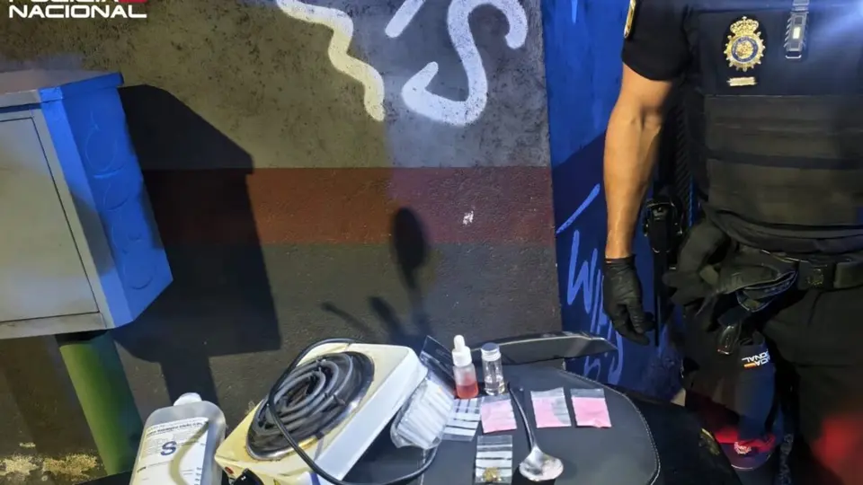Two arrested in Palma with synthetic drugs and manufacturing equipment following motorbike accident