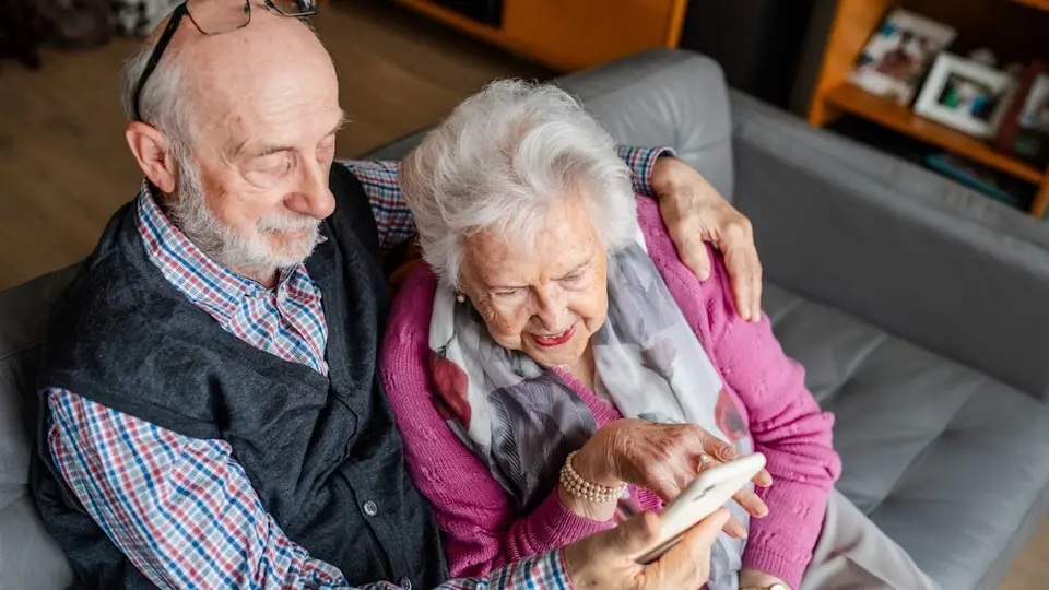 Shock-call fraud in Hildburghausen: elderly couple loses coins worth €20,000