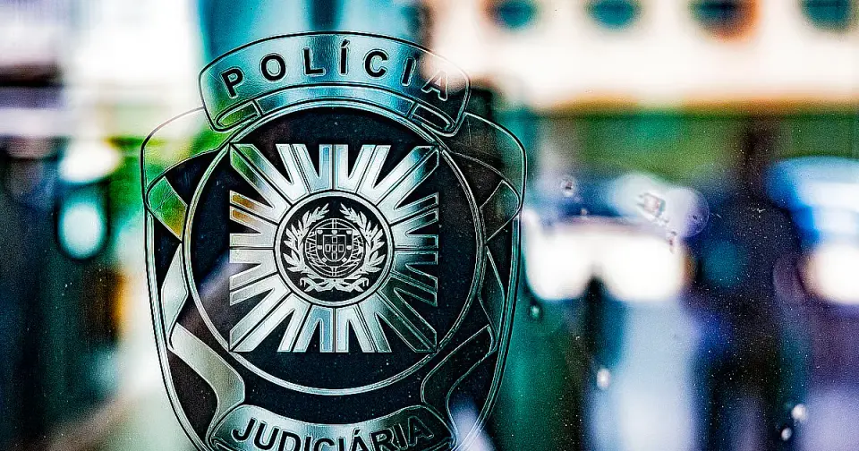 Homem de 50 anos morto a facada na Maia; enteado de 20 anos detido