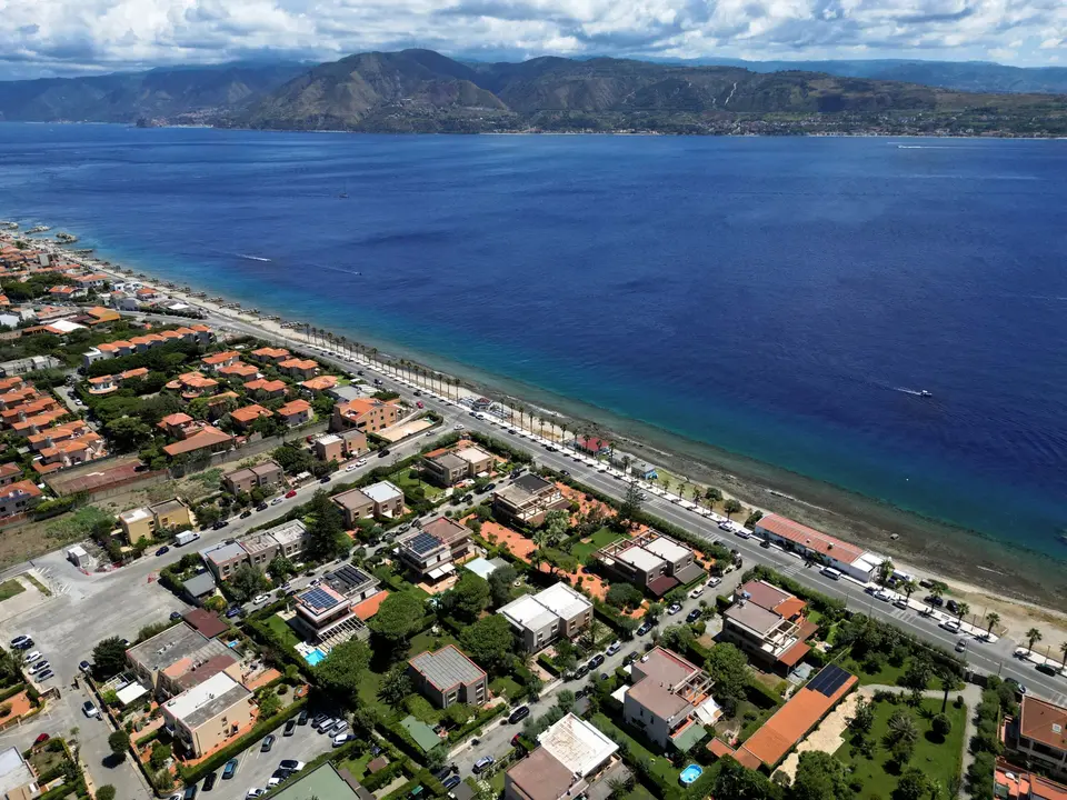 Italy: Inquiry into corruption over bridge project in Sicily