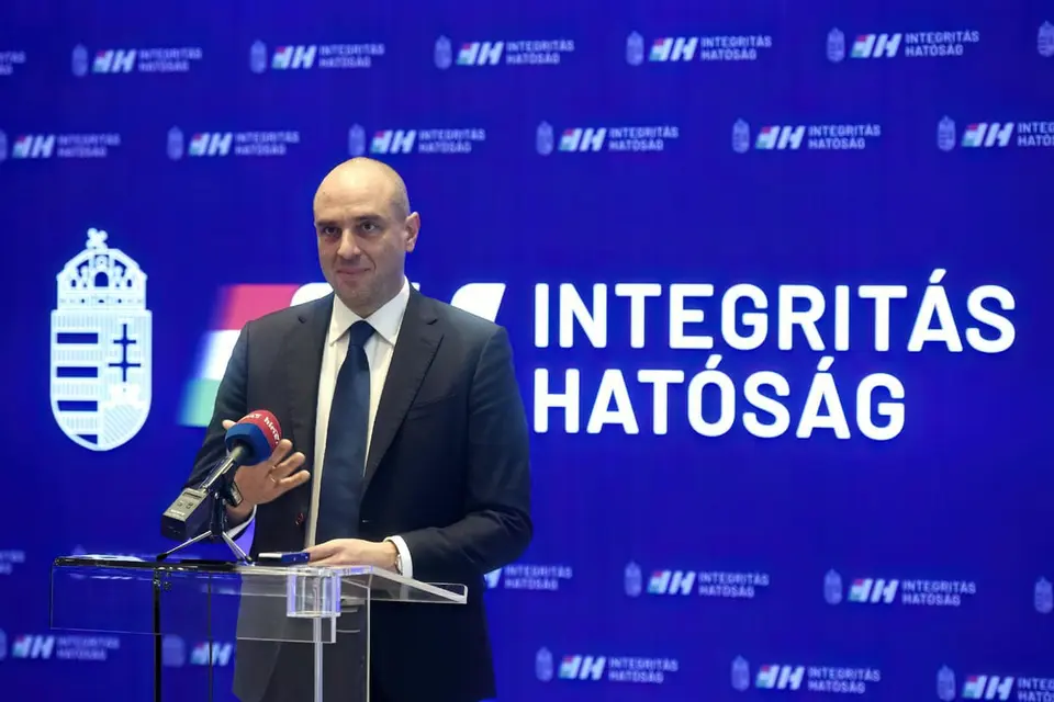 Charges brought against Integritás Authority chief for misconduct and forgery