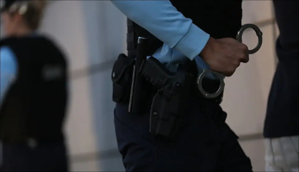 Homem de 72 anos detido por abuso sexual de idosa de 80 anos em lar de Arouca