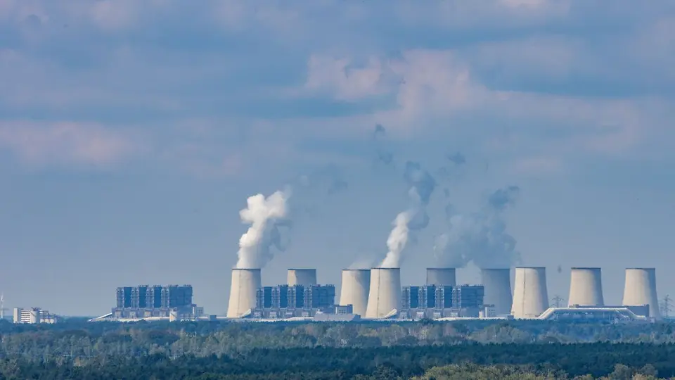 Sabotage an Umspannwerk Jänschwalde: Selbst gebaute Raketen, zwei Kurzschlüsse