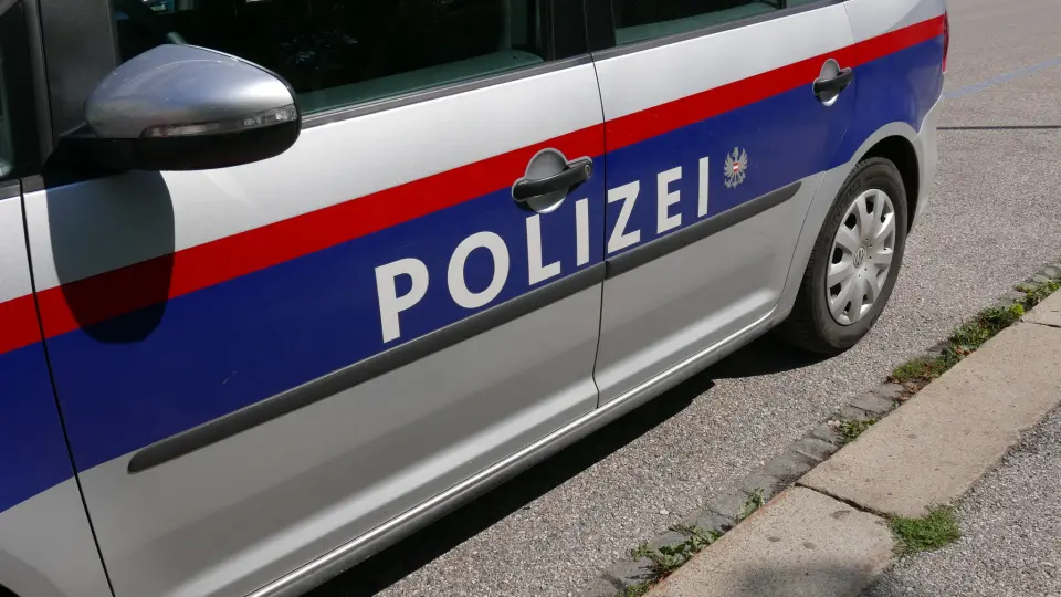 Autodiebstähle in Linz: Polizei warnt vor unversperrten Fahrzeugen mit Schlüssel