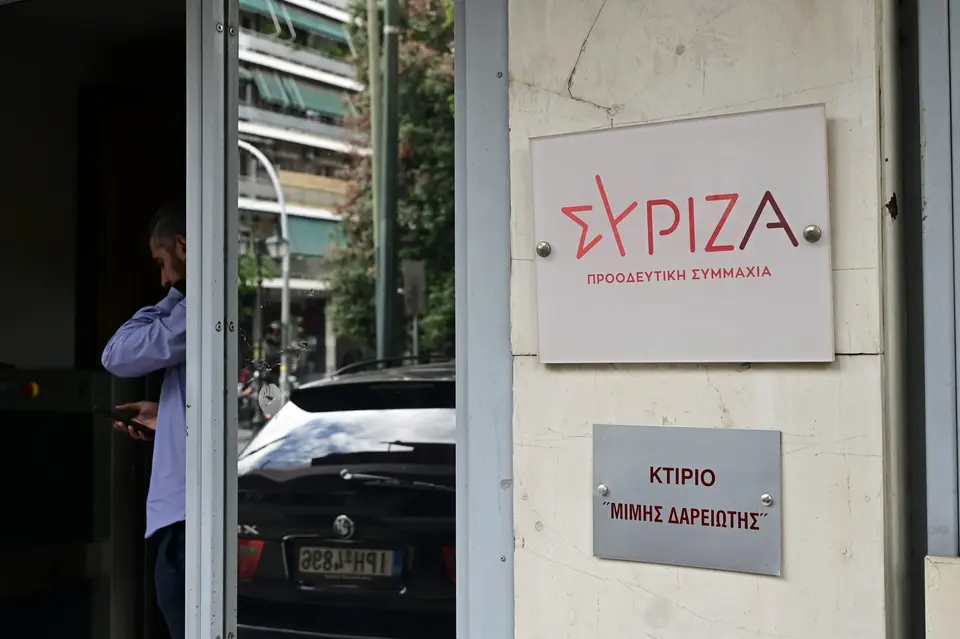 EYP official files complaint over Predator wiretapping — SYRIZA demands accountability