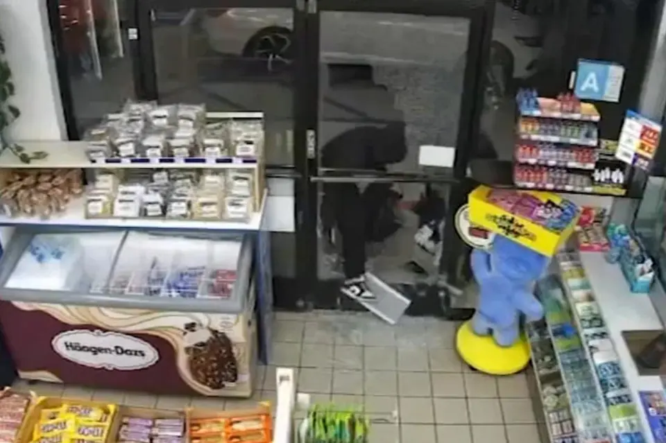 Masked mob smashes LA County store during street takeover, steals snacks and tries to take ATM