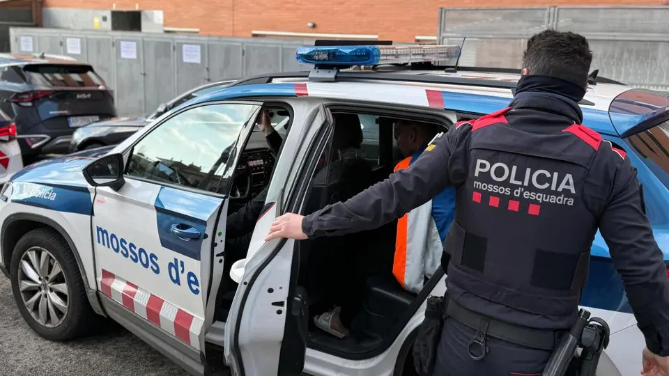 Minor arrested in Balaguer for violent death of man found in crashed vehicle