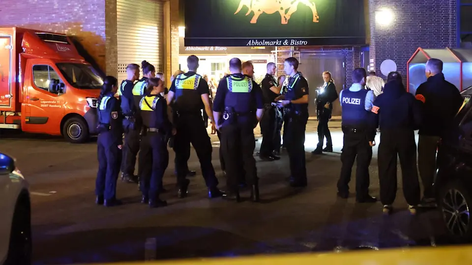 Two men shot dead on factory premises in Hamburg's Schanzenviertel district
