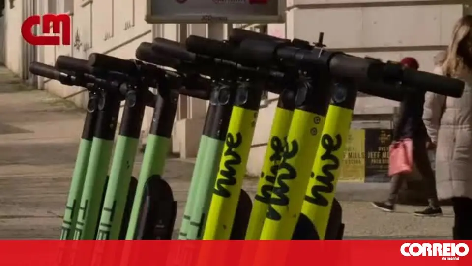 Young man arrested in Amadora after hitting PSP officer with electric scooter while fleeing robbery