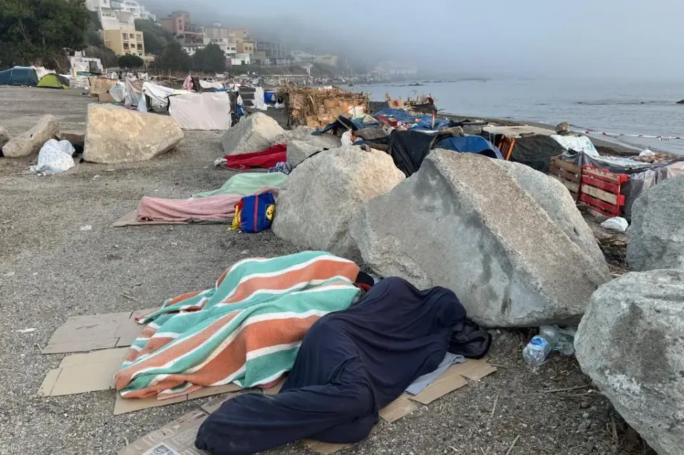 Two Moroccans arrested after assaulting Civil Guard officers on Trampolín beach, Ceuta