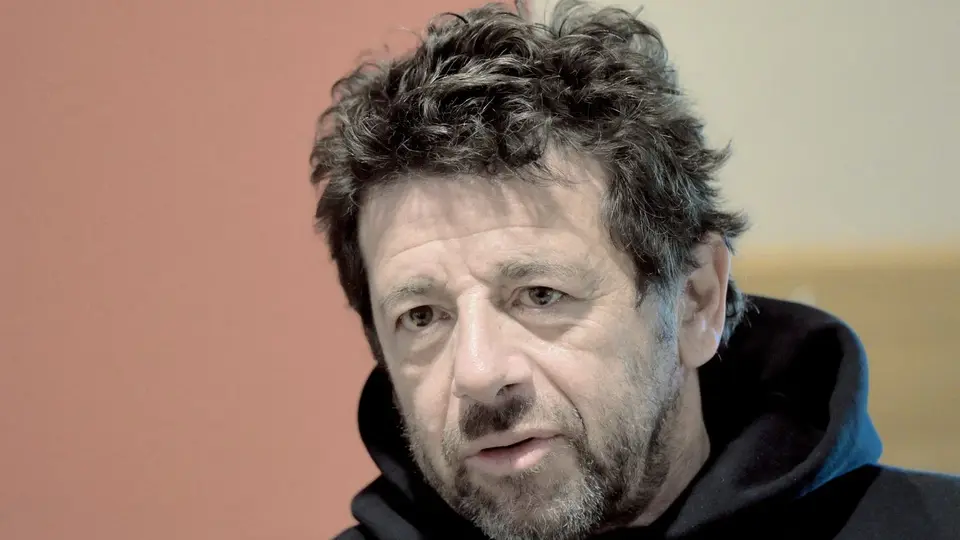 Patrick Bruel mis en examen dans quatre affaires : le dossier s'alourdit d'une trentaine de plaintes