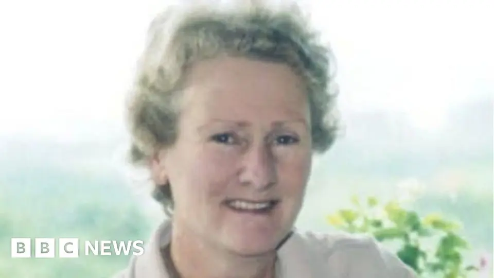 Four arrested over 1994 Anglesey murder of Doreen Morris, 32 years on