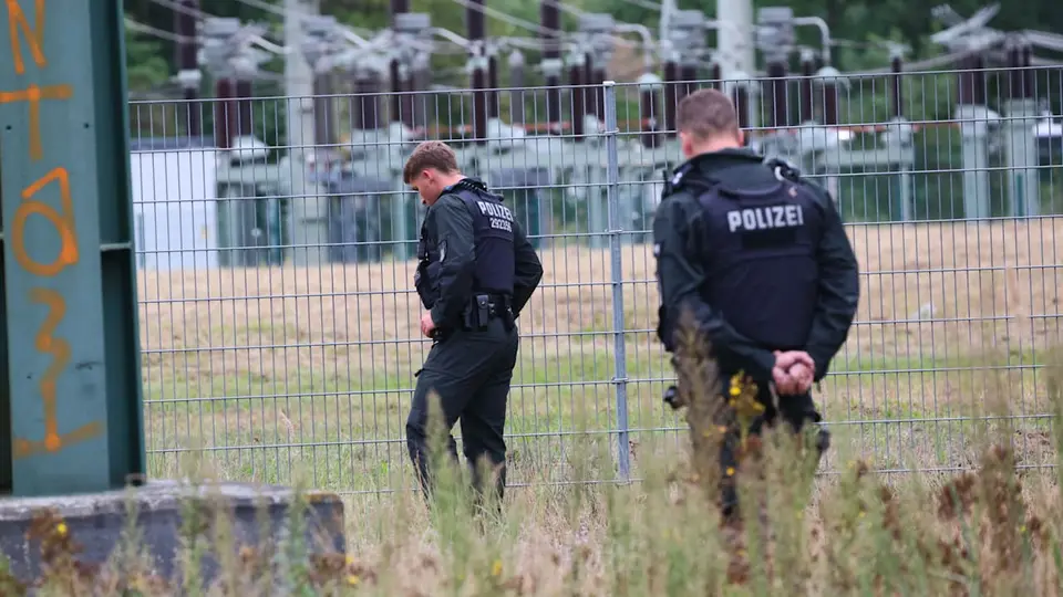 Anschläge auf Umspannwerke: Polizei verstärkt Schutz bundesweit