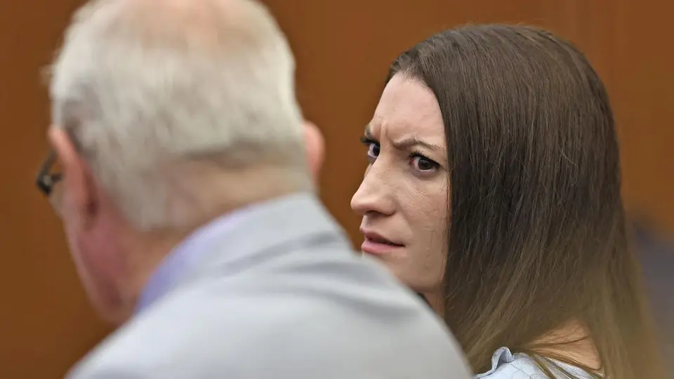Jurado en juicio de Lindsay Clancy bloqueado por segunda vez; juez ordena continuar