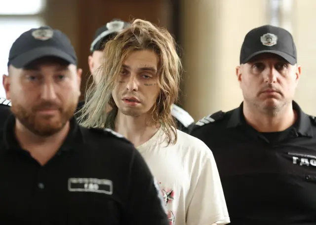 Ukrainian man detained in Sofia for murder of Japanese girlfriend; six knives found