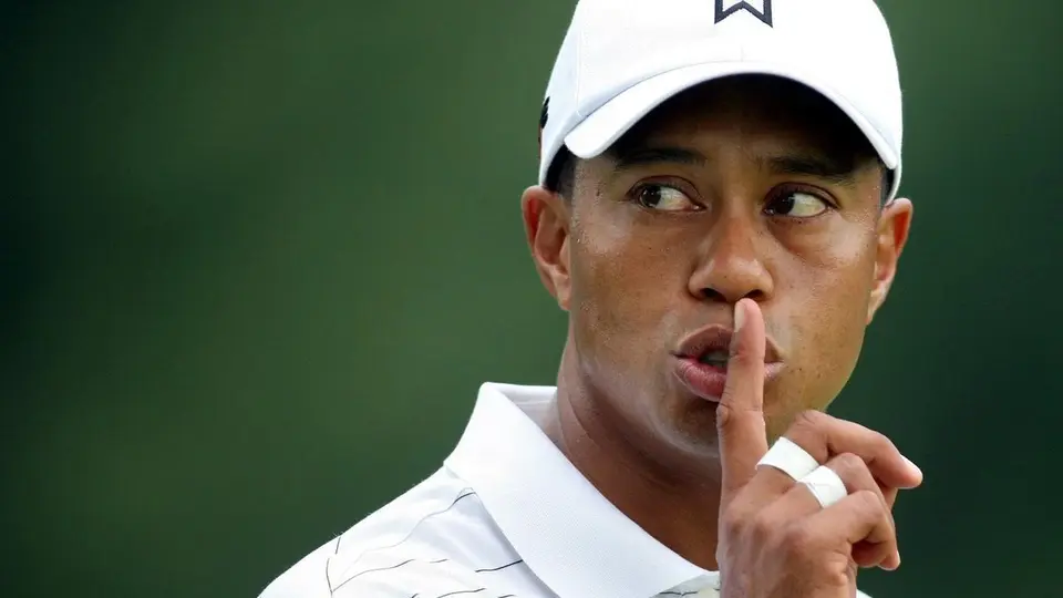 Tiger Woods uznal vinu po nehode na Jupiter Island, dostal 5-ročný zákaz šoférovania