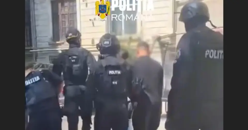 "False accident" fraud scheme in Bucharest: three suspects detained, money and nine phones confiscated
