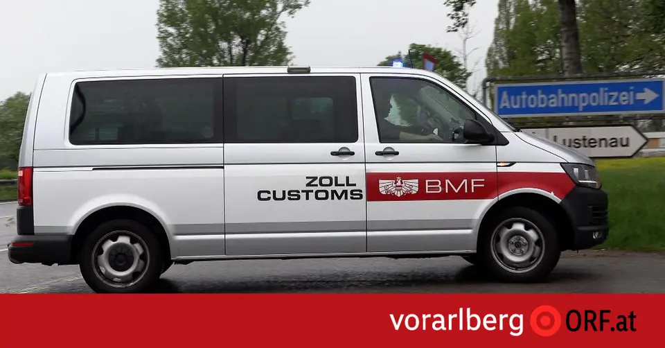 Vorarlberger Zoll beschlagnahmt Drogen, Geheimwaffen und 790 Liter Champagner