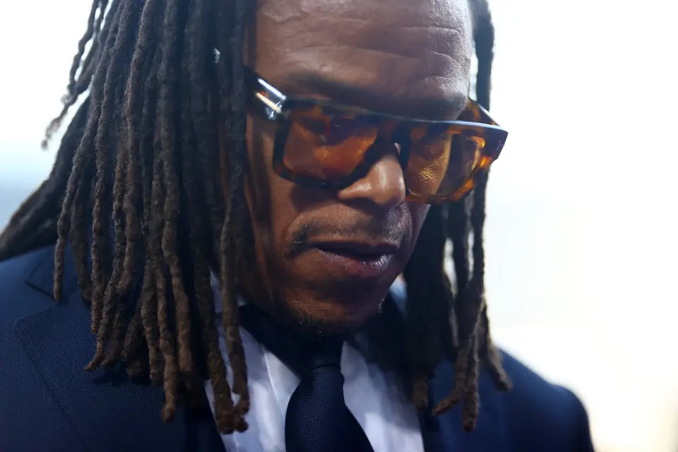 Fraud suspect who pawned Edgar Davids' art misses sentencing at Wood Green