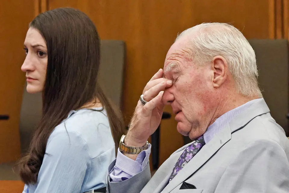 Julgamento de Lindsay Clancy anulado após júri não chegar a consenso por sete dias