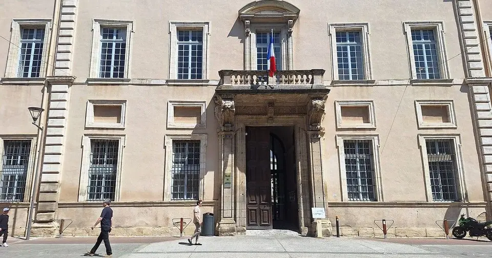Cannabis trafficking network dismantled in Violès and Jonquières: five arrests