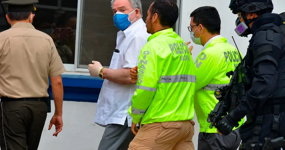 Ecuador ordena aprehender a Bucaram tras seis años sin sentencia en juicio por COVID-19