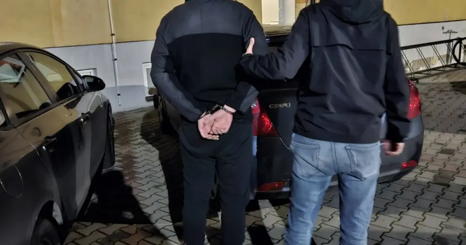 Fraud "posing as bank employee" in Warsaw – 18-year-old remanded in custody